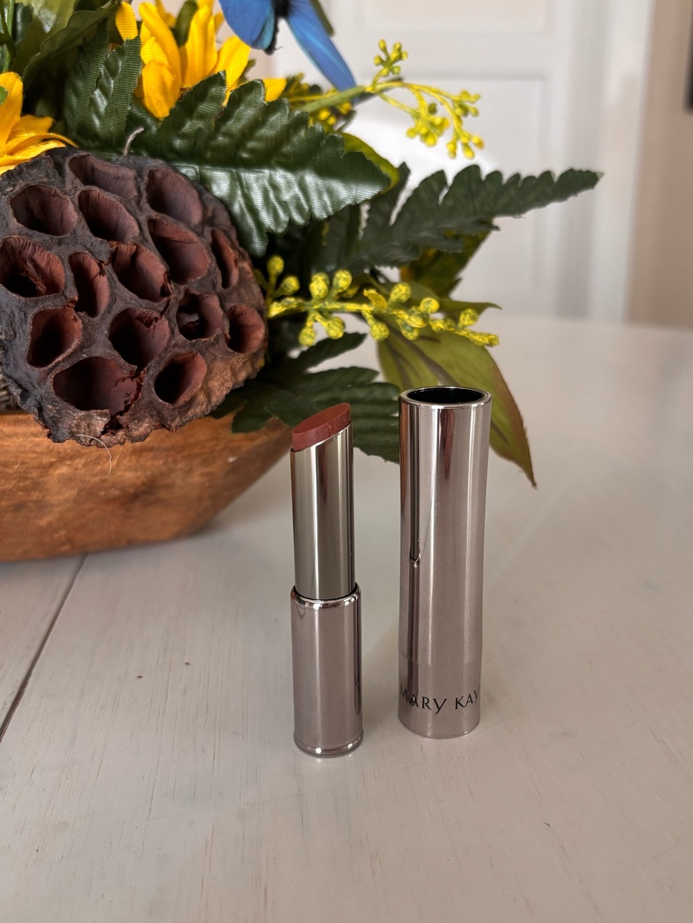 Mary Kay True Dimensions Lipstick in Chocolatte shade